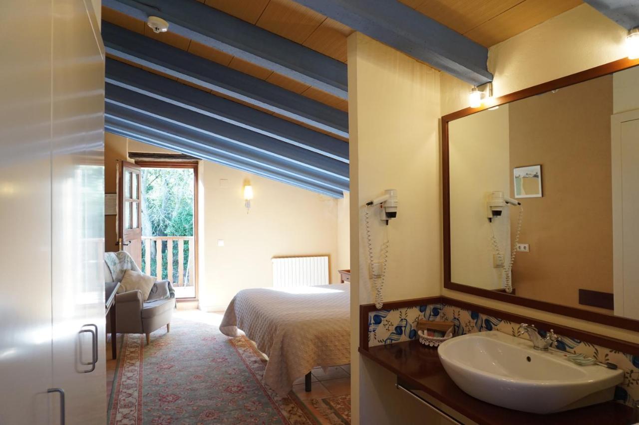 La Sala De Camos Hotel Luaran gambar